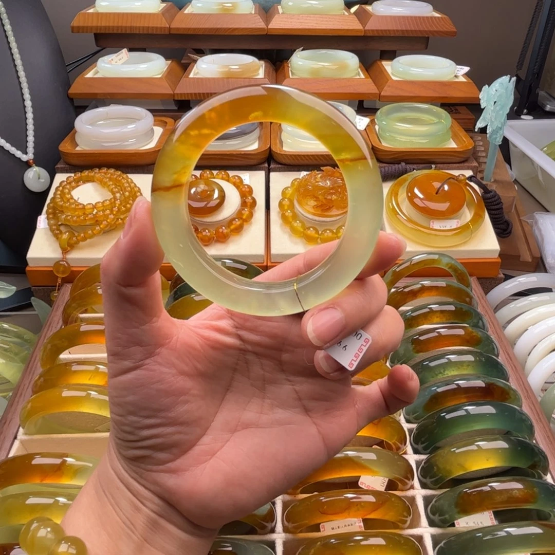 蛇纹石玉未镶嵌手镯56