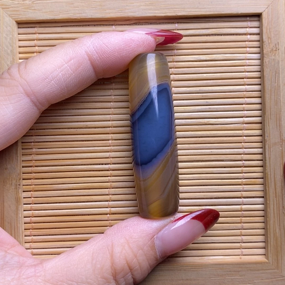 ****总玛瑙/玉髓未镶嵌珠宝半成品