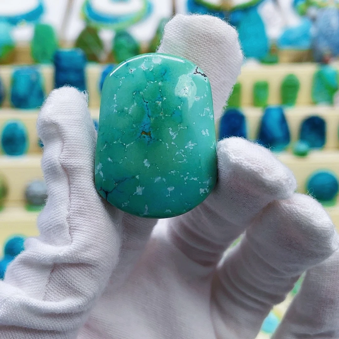 绿松石未镶嵌颈饰