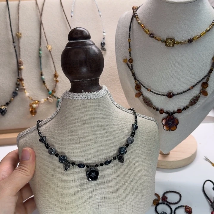 花岗石钛钢琉璃钛钢