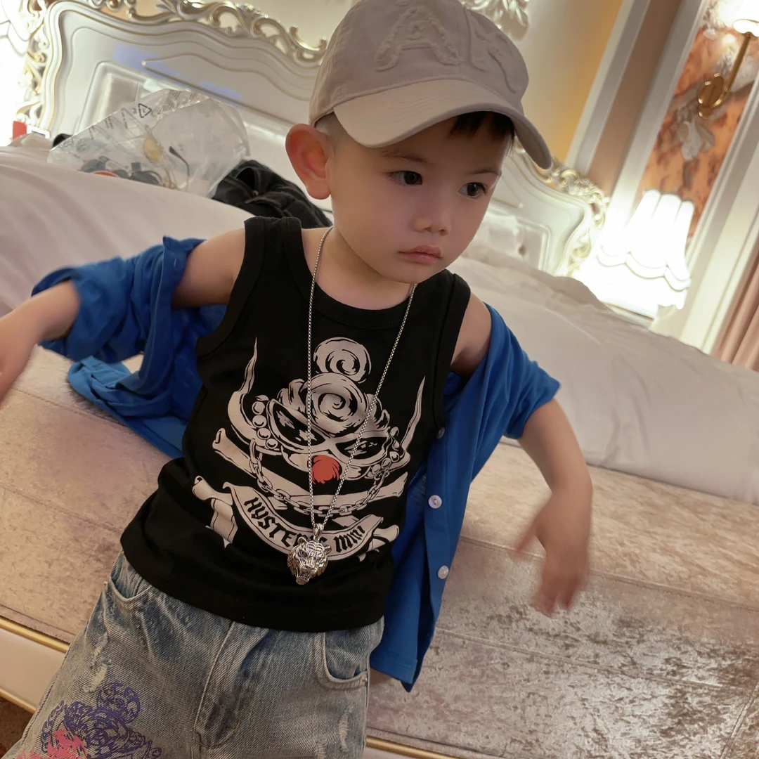 六六高品质童装男女童日系黑超中古海盗铁链头像背心儿童无袖上衣