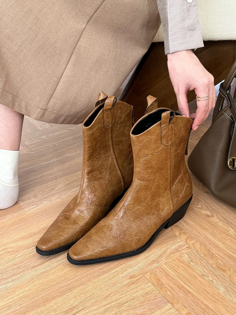 【平增高8公分】超模靴小个子内增高显瘦V口时装靴百搭短靴