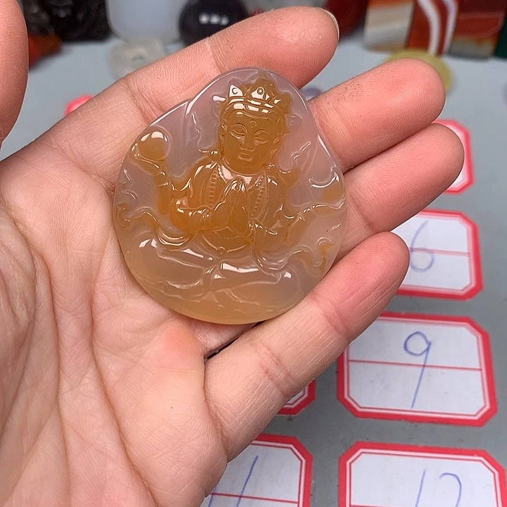 金***法玛瑙/玉髓未镶嵌颈饰