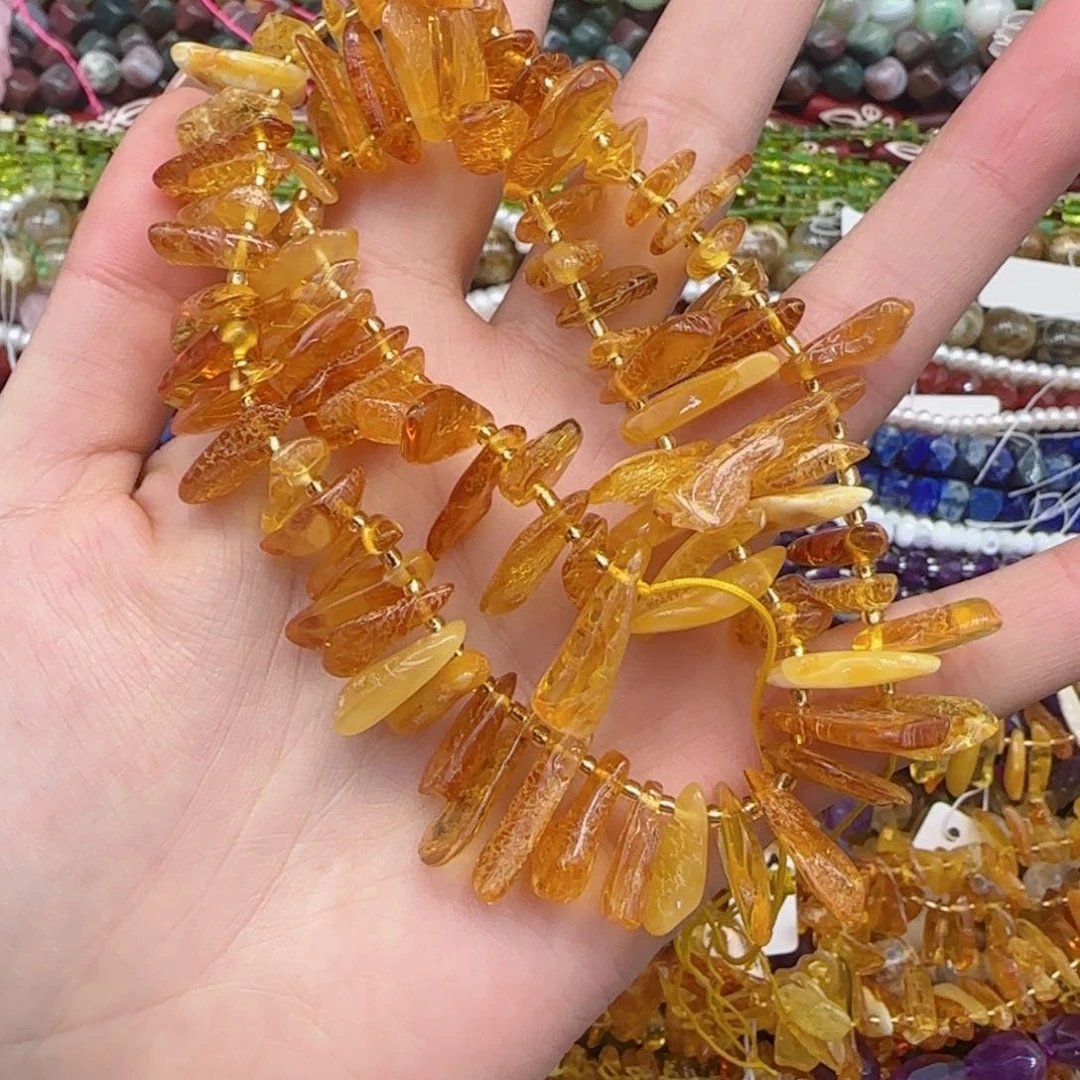 琥珀裸石未镶嵌天然琥珀边孔一条