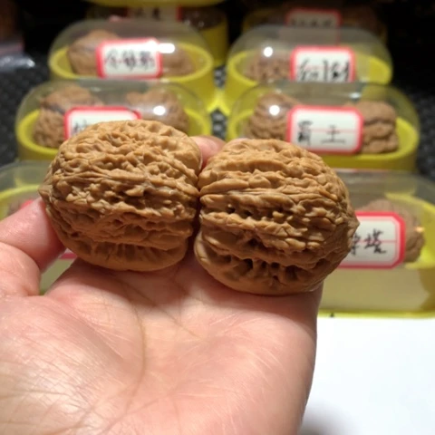 吊坠文玩核桃三*街货头绣球
