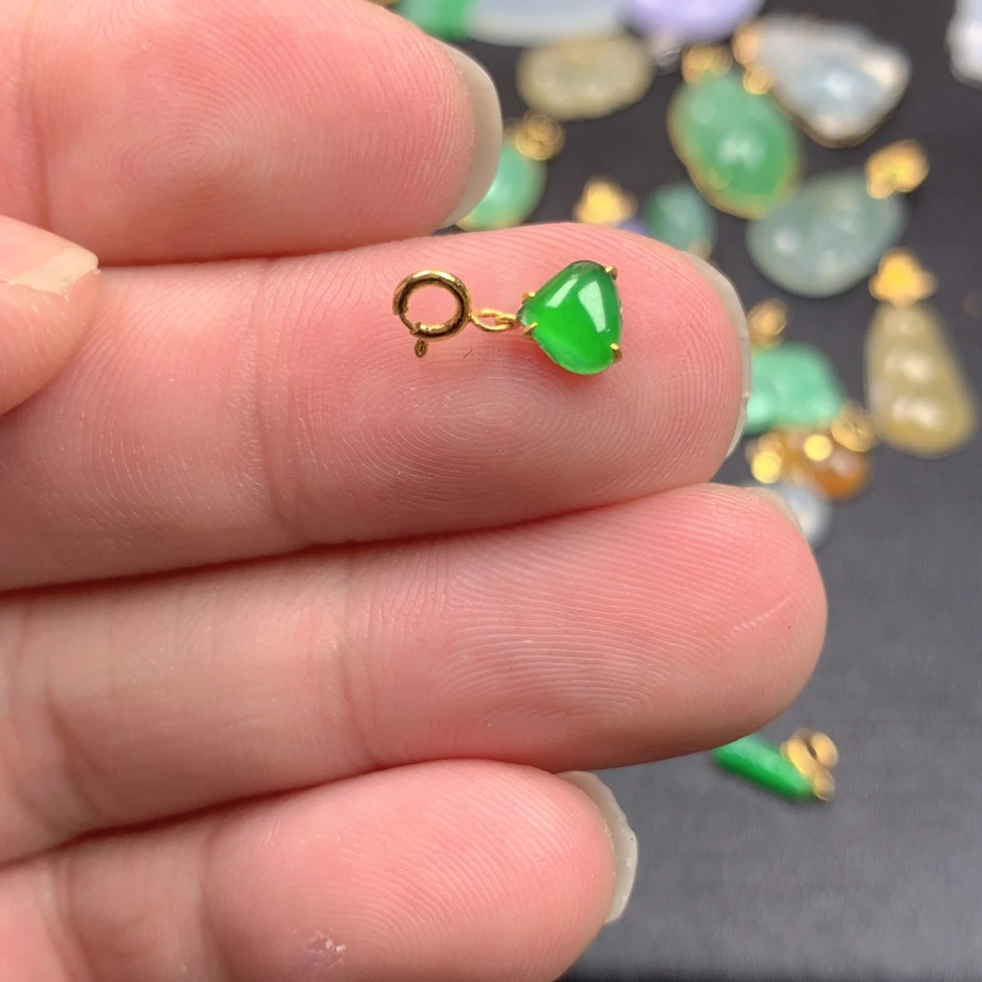 【闪购商品】颈饰18K金镶嵌翡翠翡翠