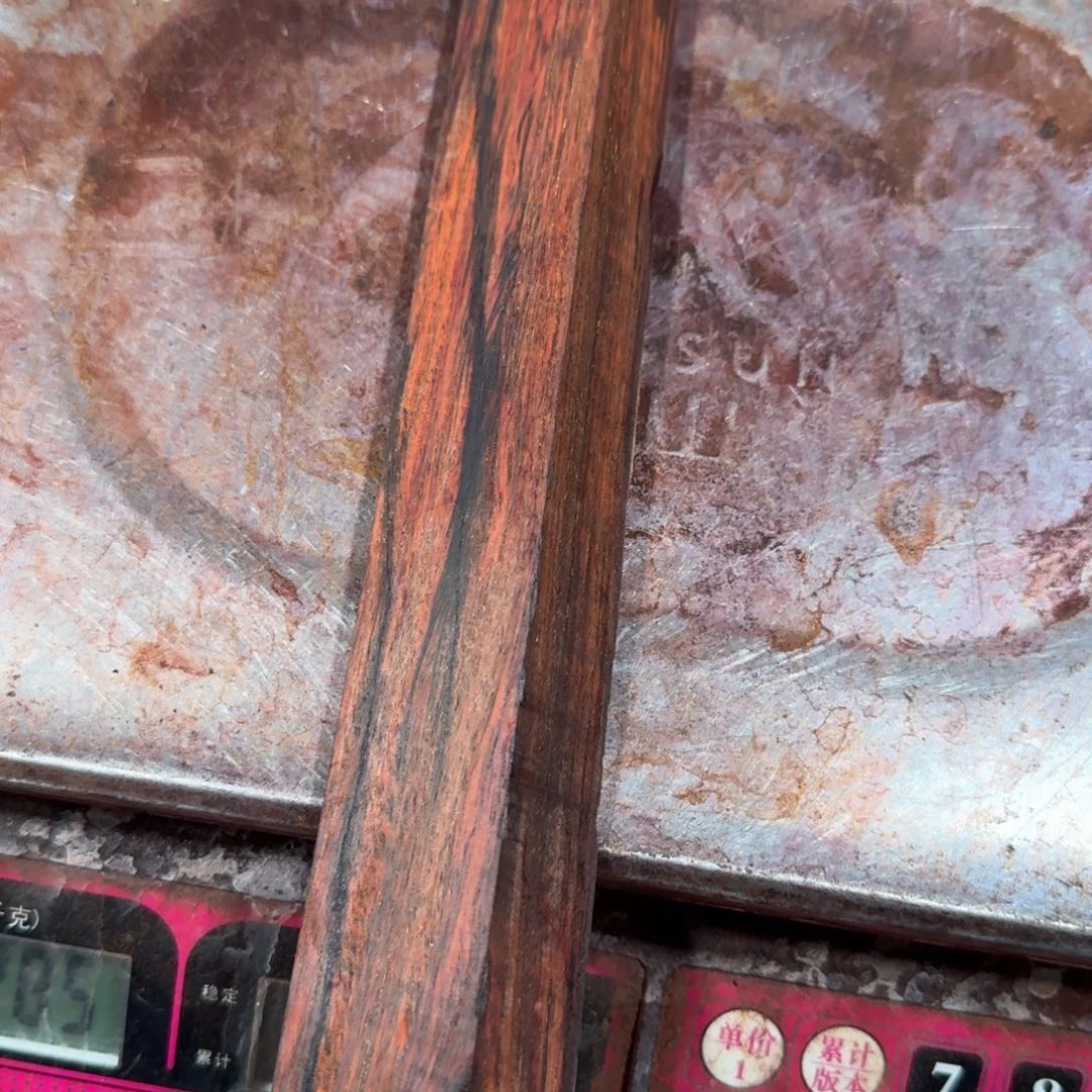 肖***肖檀香紫檀（小叶紫檀）