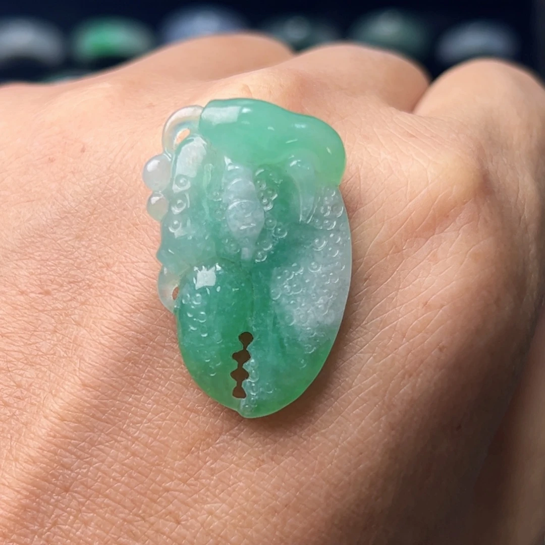 定制翡翠未镶嵌挂坠