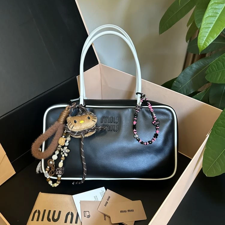 99新/缪缪/单肩包/C8856511826/[251212SWWB]