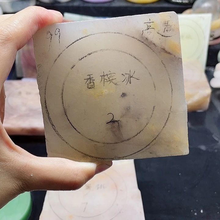 未镶嵌手镯石英质玉定制