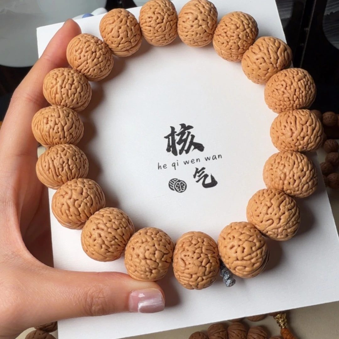 青***.白月光矮桩大肚子
