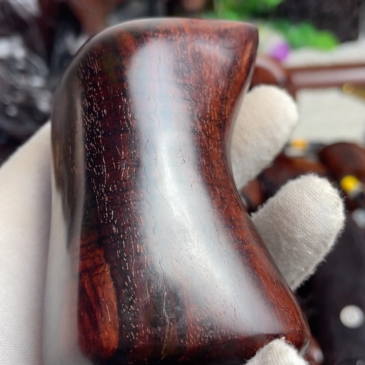 染料紫檀（血檀）x x x x x x x x c