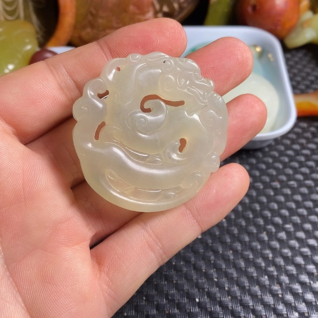 岫玉未镶嵌珠宝奇石