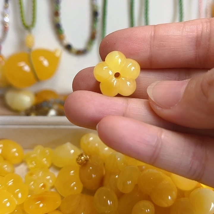 未镶嵌颈饰蜜蜡蜜蜡