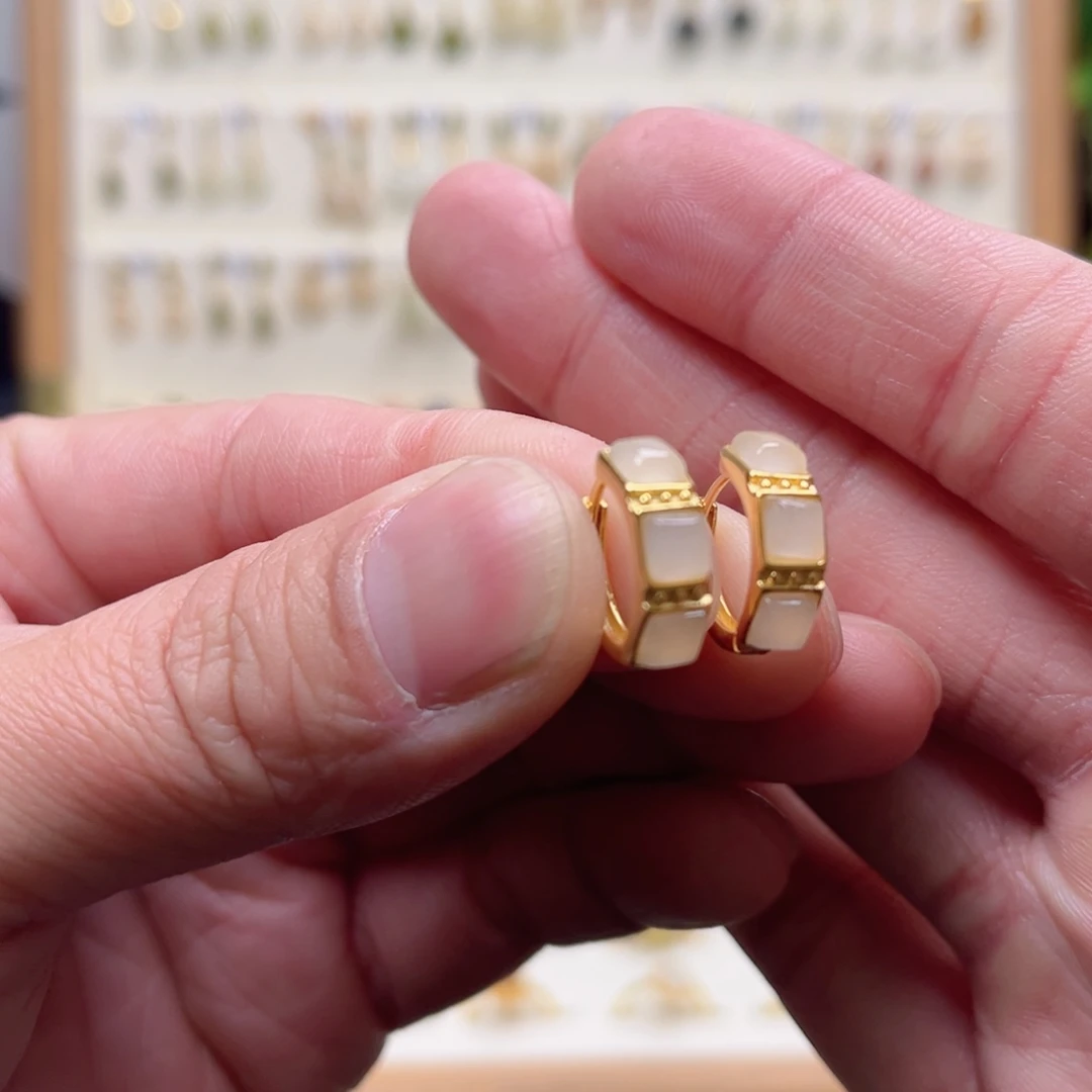 和田玉银S925镶嵌耳饰