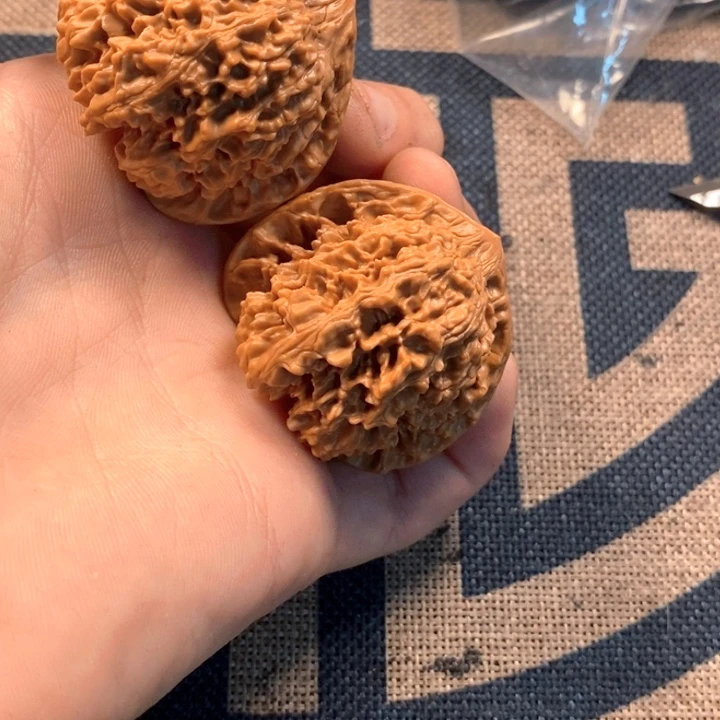 文玩核桃吊坠漫天星