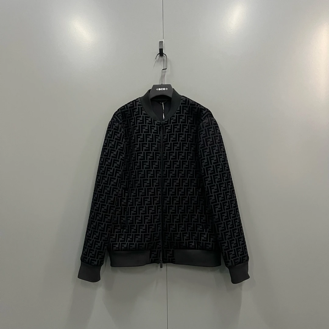 95新 FENDI/芬迪 y5 芬迪满印植绒拉链外套50码012827勾丝