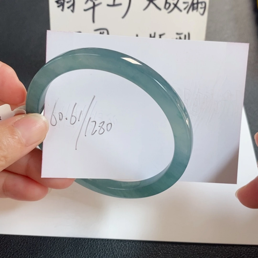 未镶嵌手镯翡翠天然翡翠