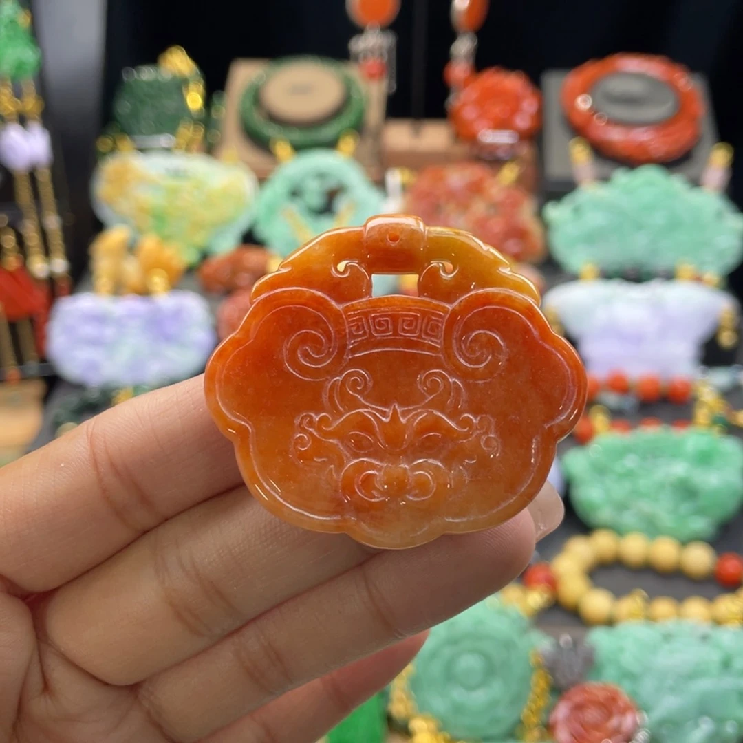 翡翠颈饰未镶嵌代编织