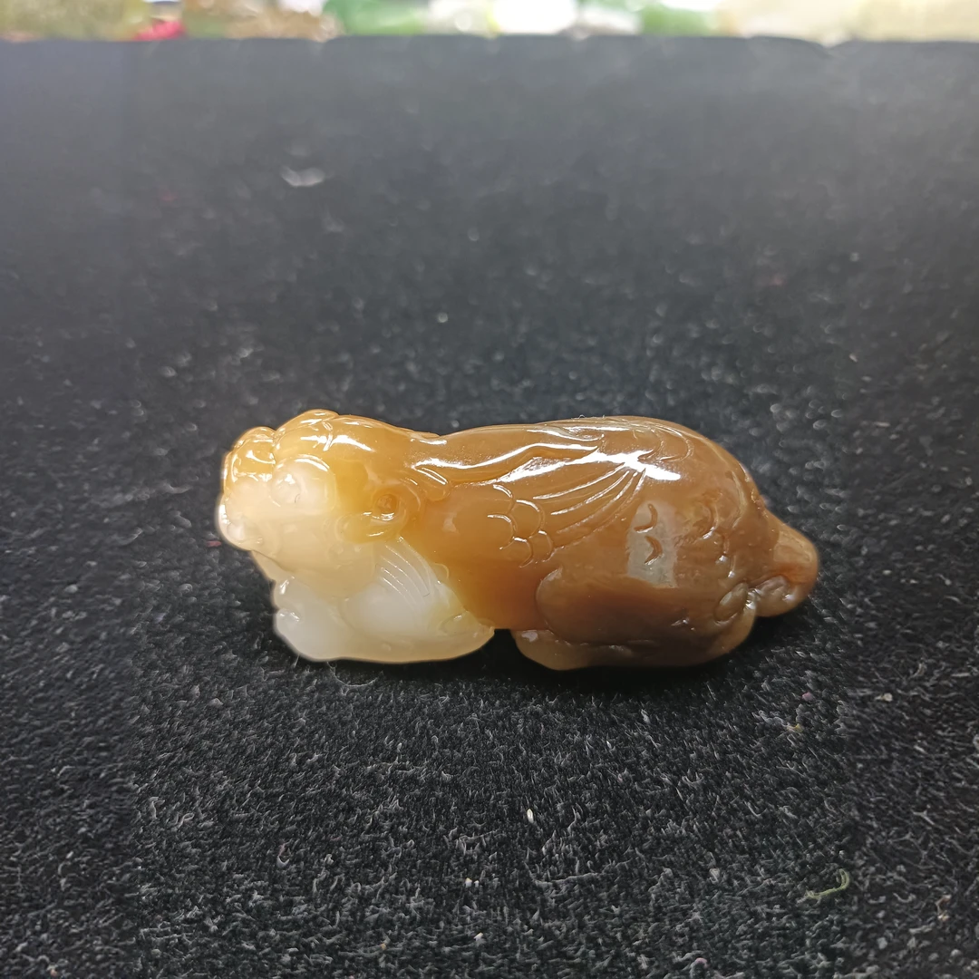 新疆和田玉金山矿唐白貔貅挂件