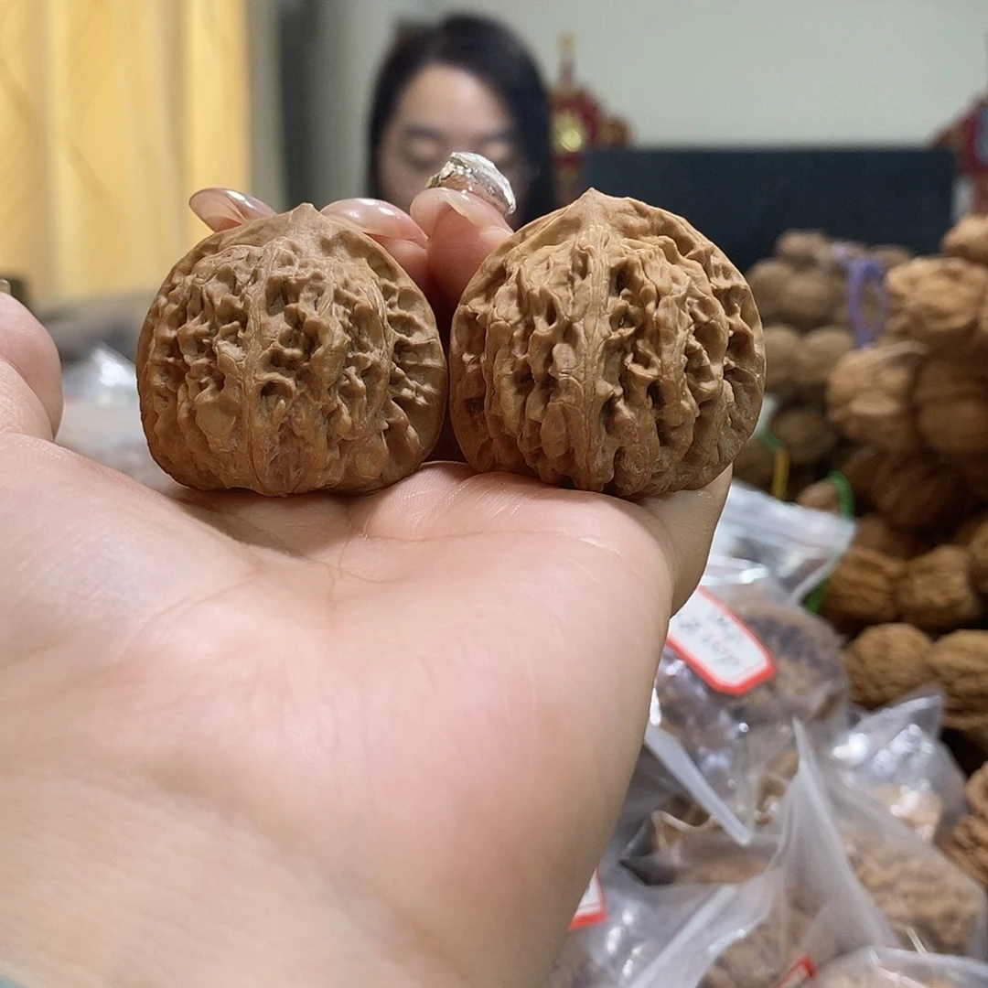 把件文玩核桃39玉麒麟有黄尖