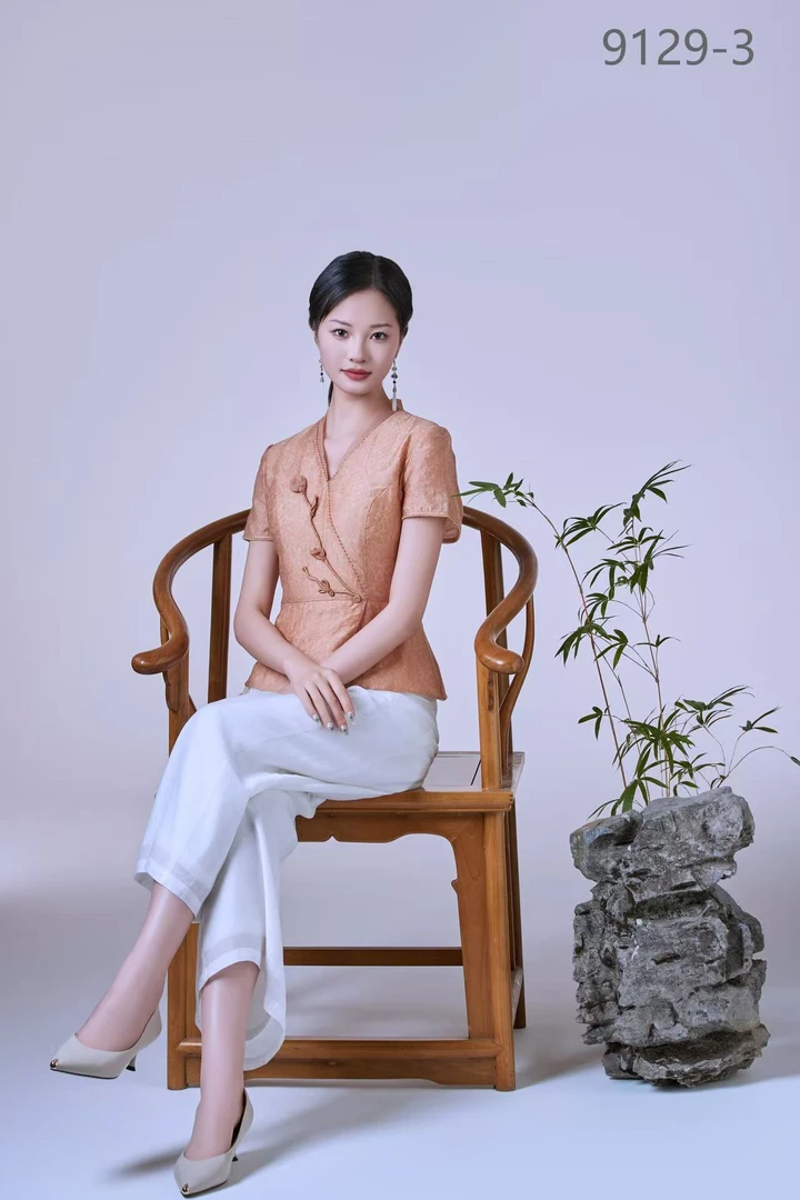 时尚气质国风上衣