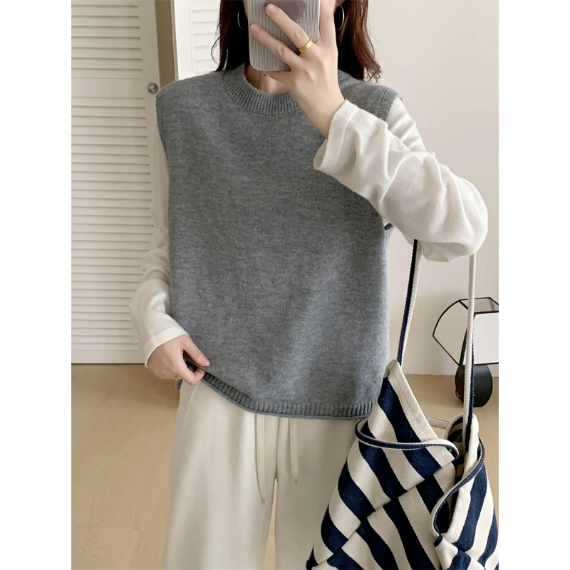 【衣朵设计】圆领下摆开叉卷边叠穿针织马甲2025新款宽松坎肩背心