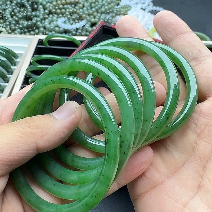 和田玉未镶嵌颈饰碧玉手镯多样性发一