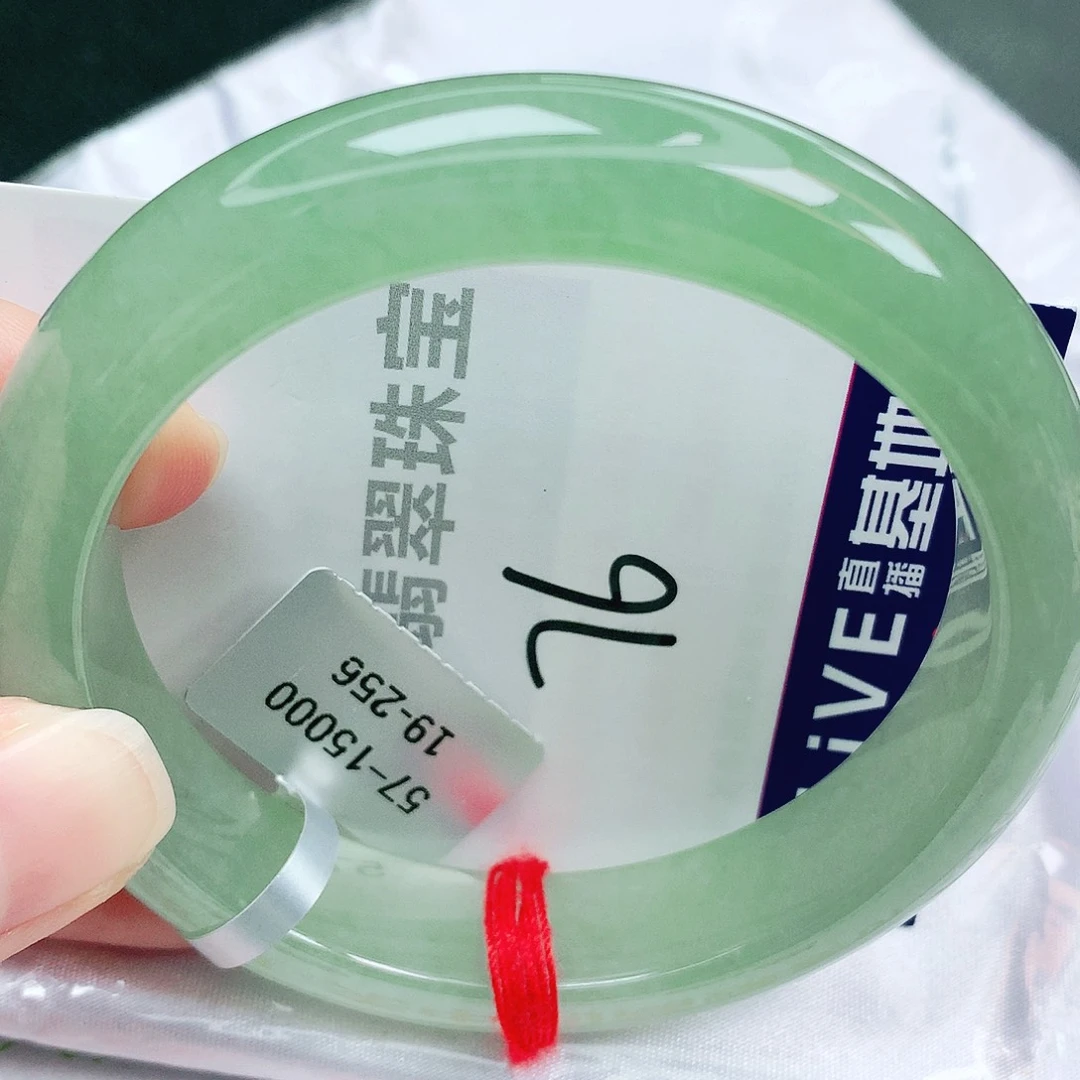 翡翠未镶嵌手镯缅甸天然A货翡翠手镯