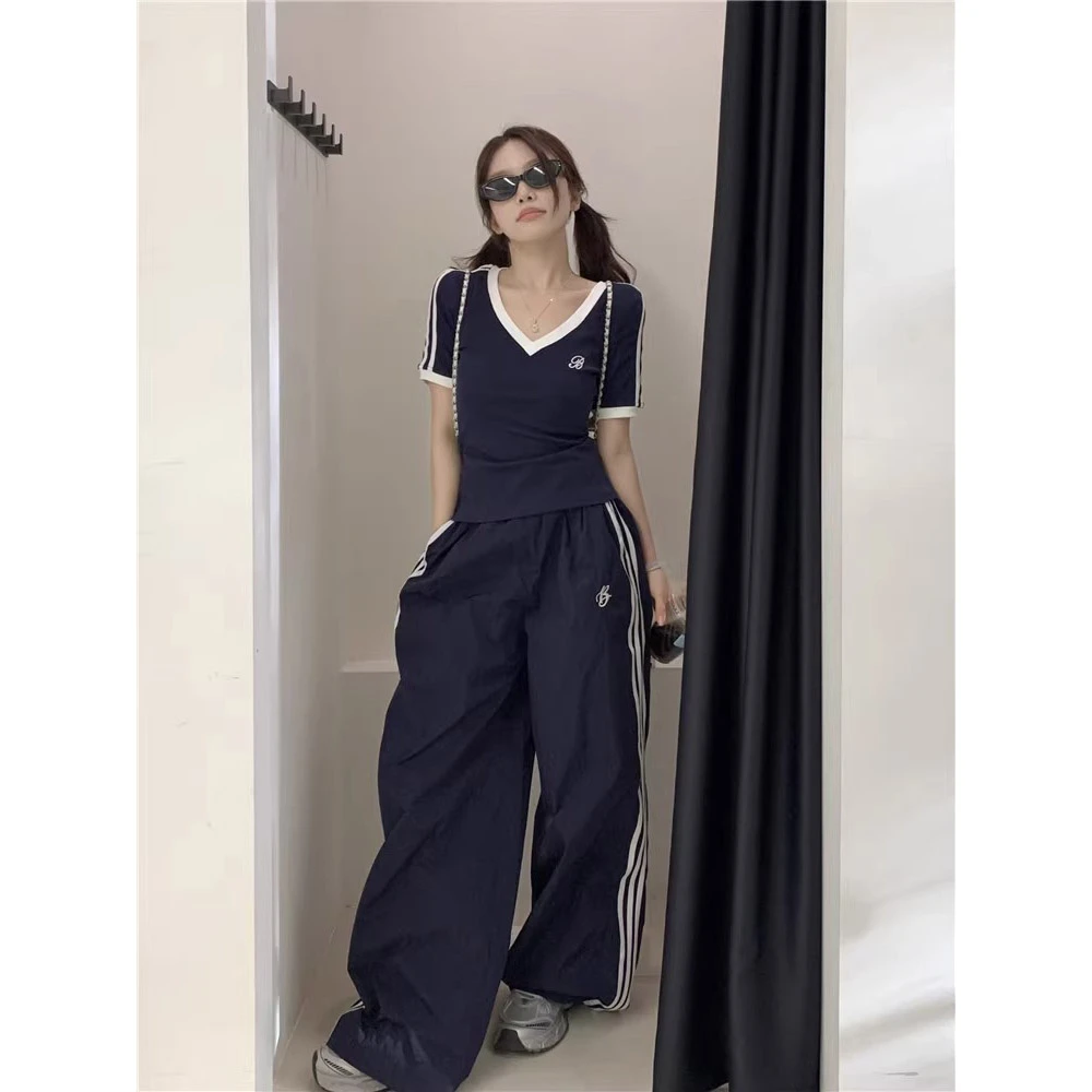 美式运动套装女夏季2025新款拼色v领短袖T恤阔腿裤休闲跑步两件套
