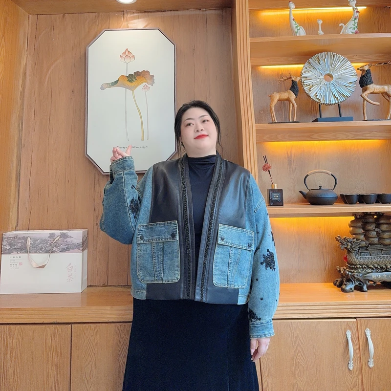 别格秀大码短外套V领真皮拼牛仔设计师时尚潮流宽松长袖微胖女装