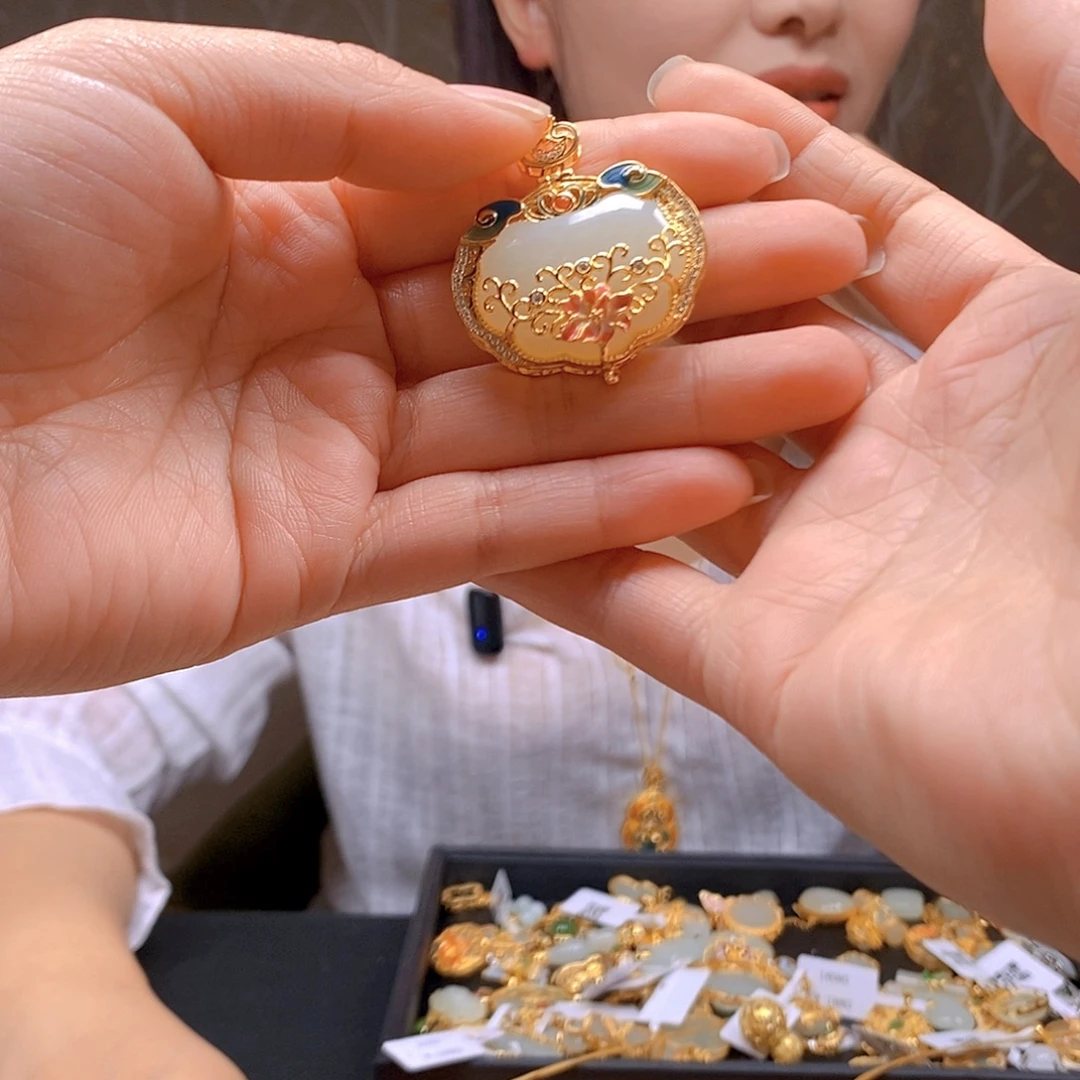 和田玉银S925镶嵌颈饰