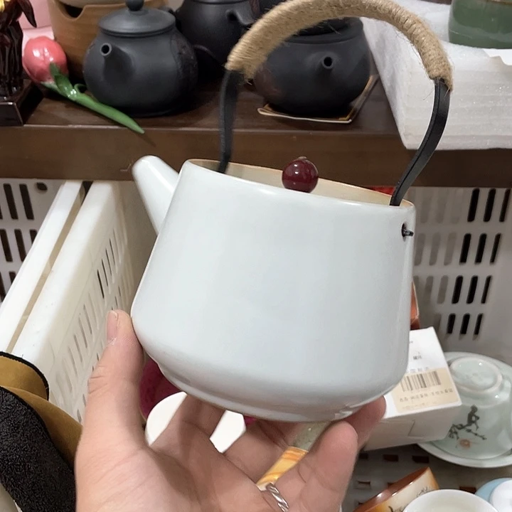 陶瓷茶具全部清清完回家过年