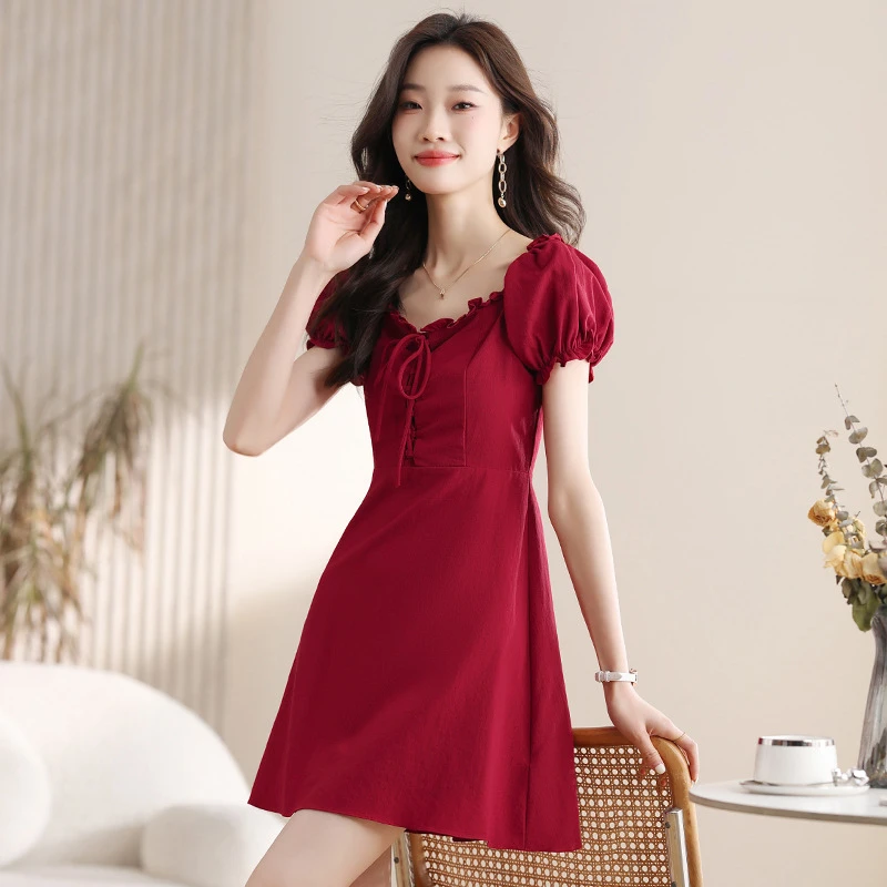 连衣裙长裙夏季碎花短款新娘收腰时尚中长款遮肚方领小个子晚礼服