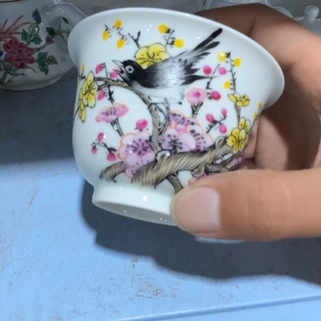 瓷片摆件等方式在不同行业上