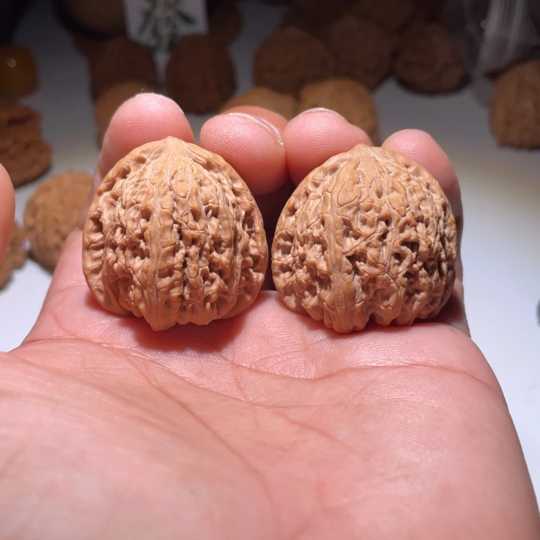 文玩核桃吊坠密纹