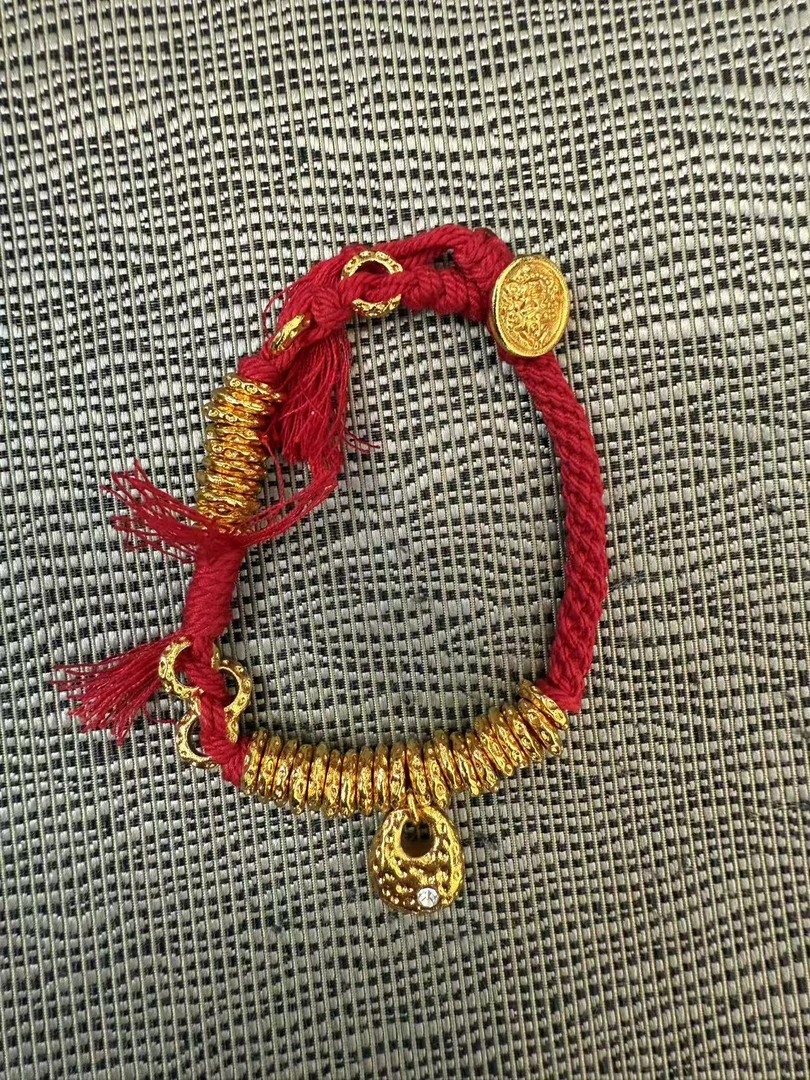 非金属亚克力手链 红色盘缠小钱袋手绳