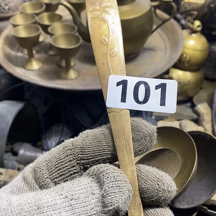 大***大闪电购铜摆件工艺品101