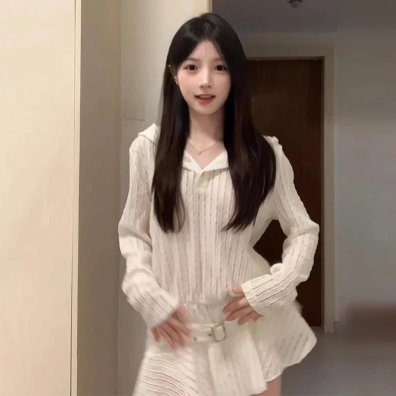 韩系气质穿搭白色卫衣连衣裙子女夏季2025新款巨好看法式收腰短裙