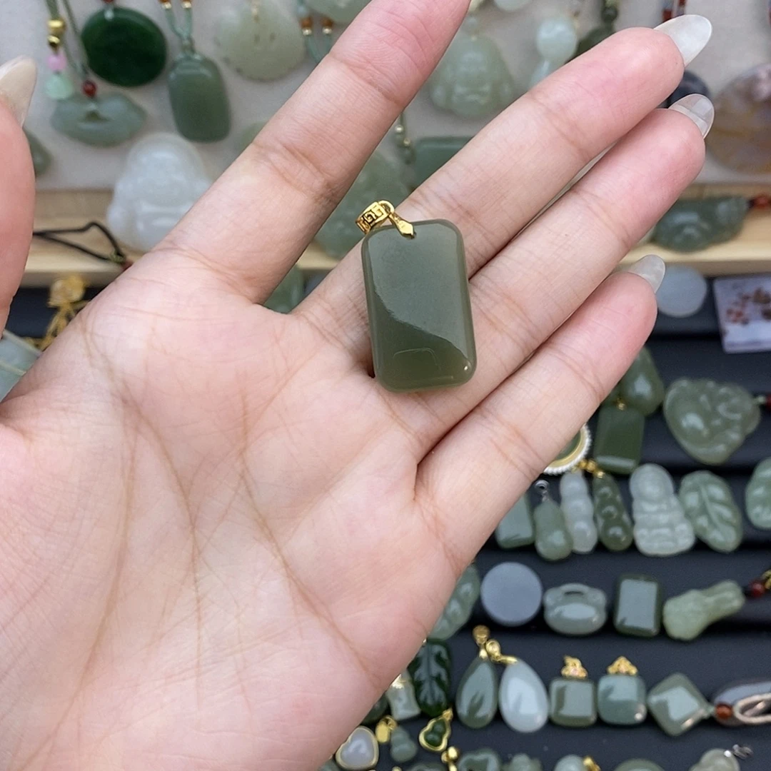 吊坠(赠链)银S925镶嵌和田玉