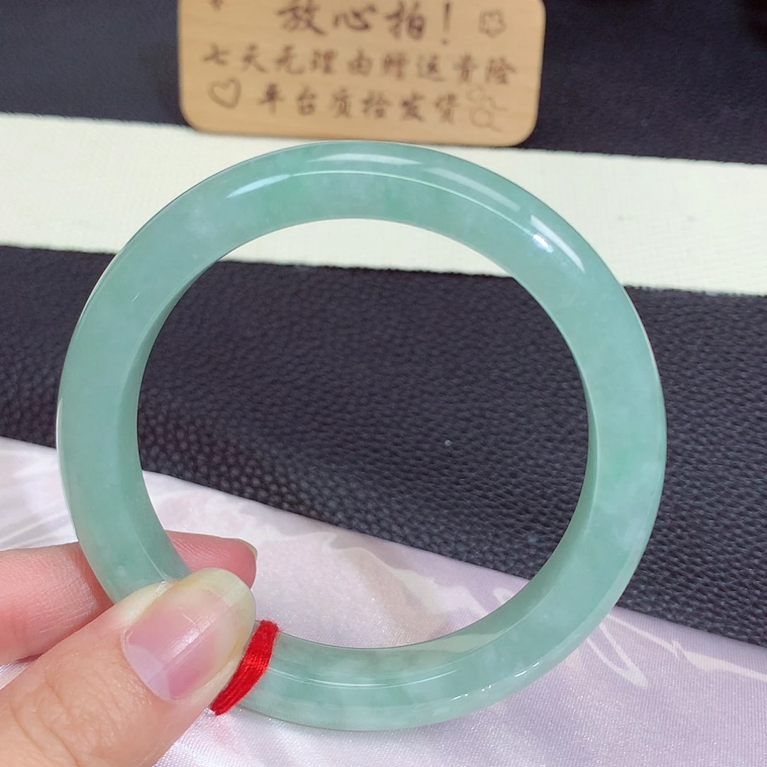 翡翠未镶嵌手镯1236
