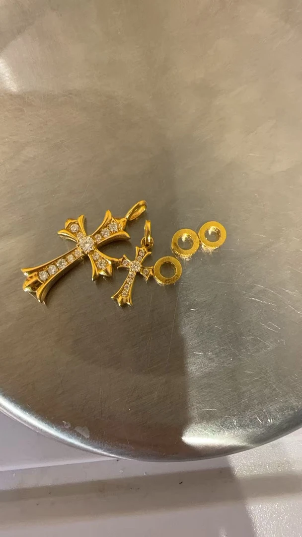 足金999吊坠   7.41克