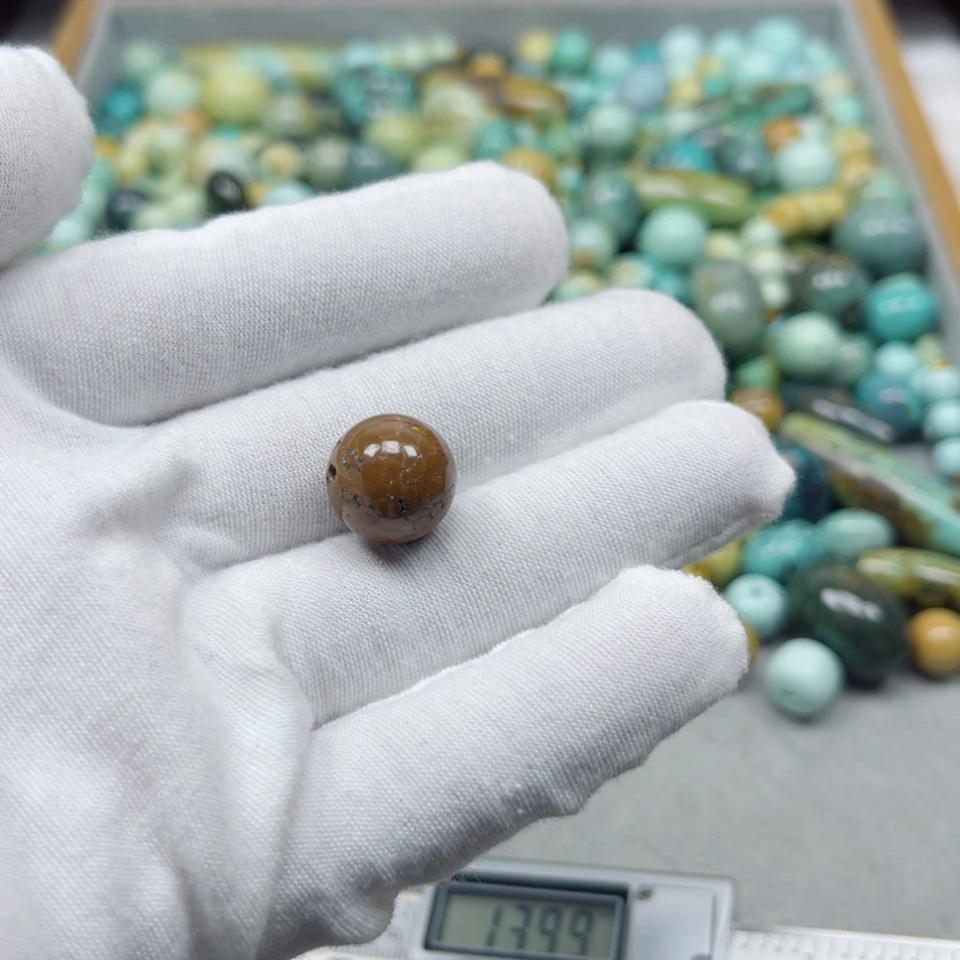 绿松石未镶嵌挂件