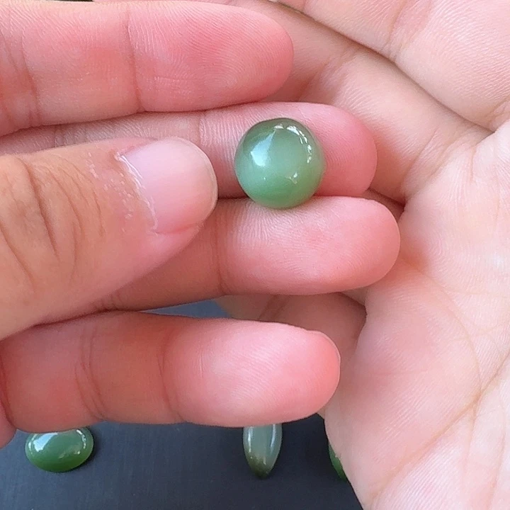 和田玉（碧玉）未镶嵌珠宝半成品