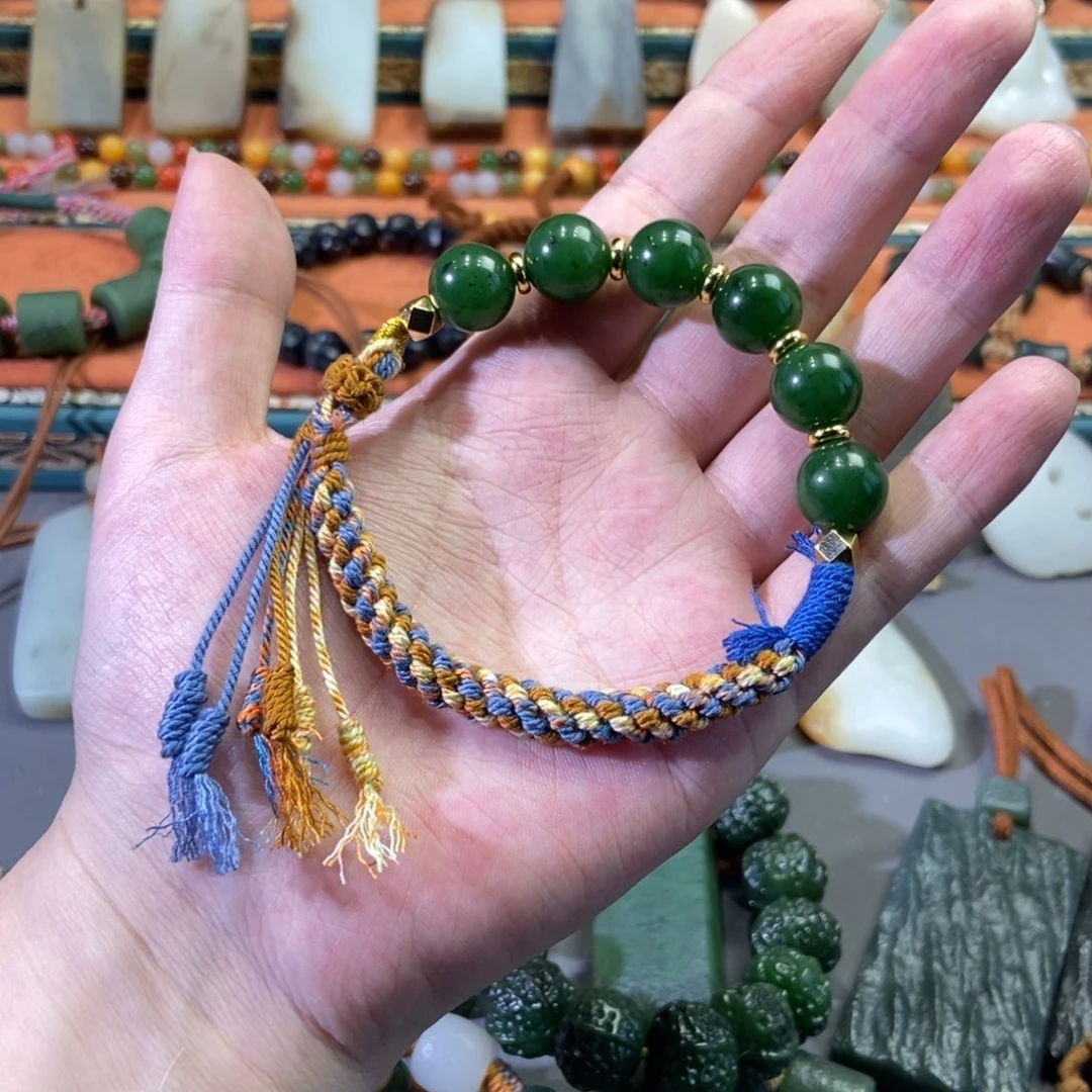 和田玉颈饰未镶嵌我****嚒