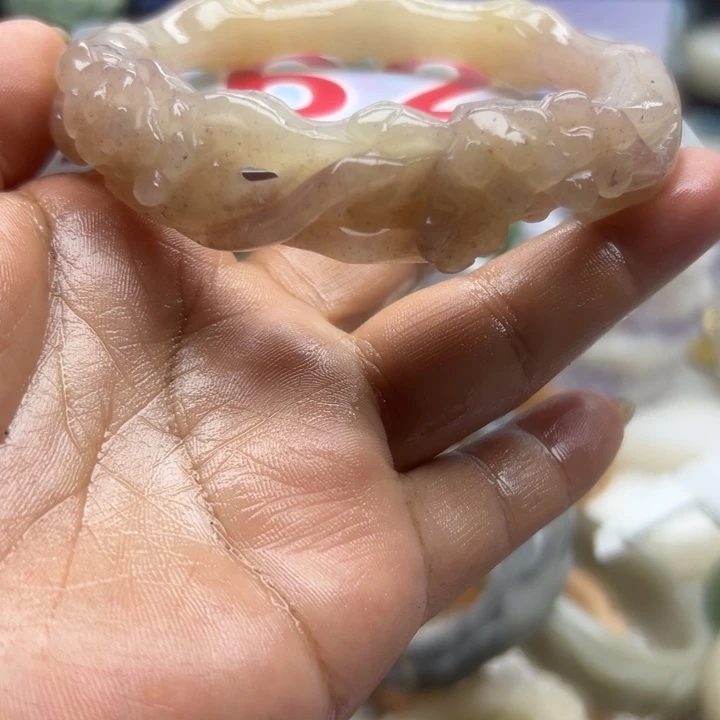 石英岩玉手镯未镶嵌