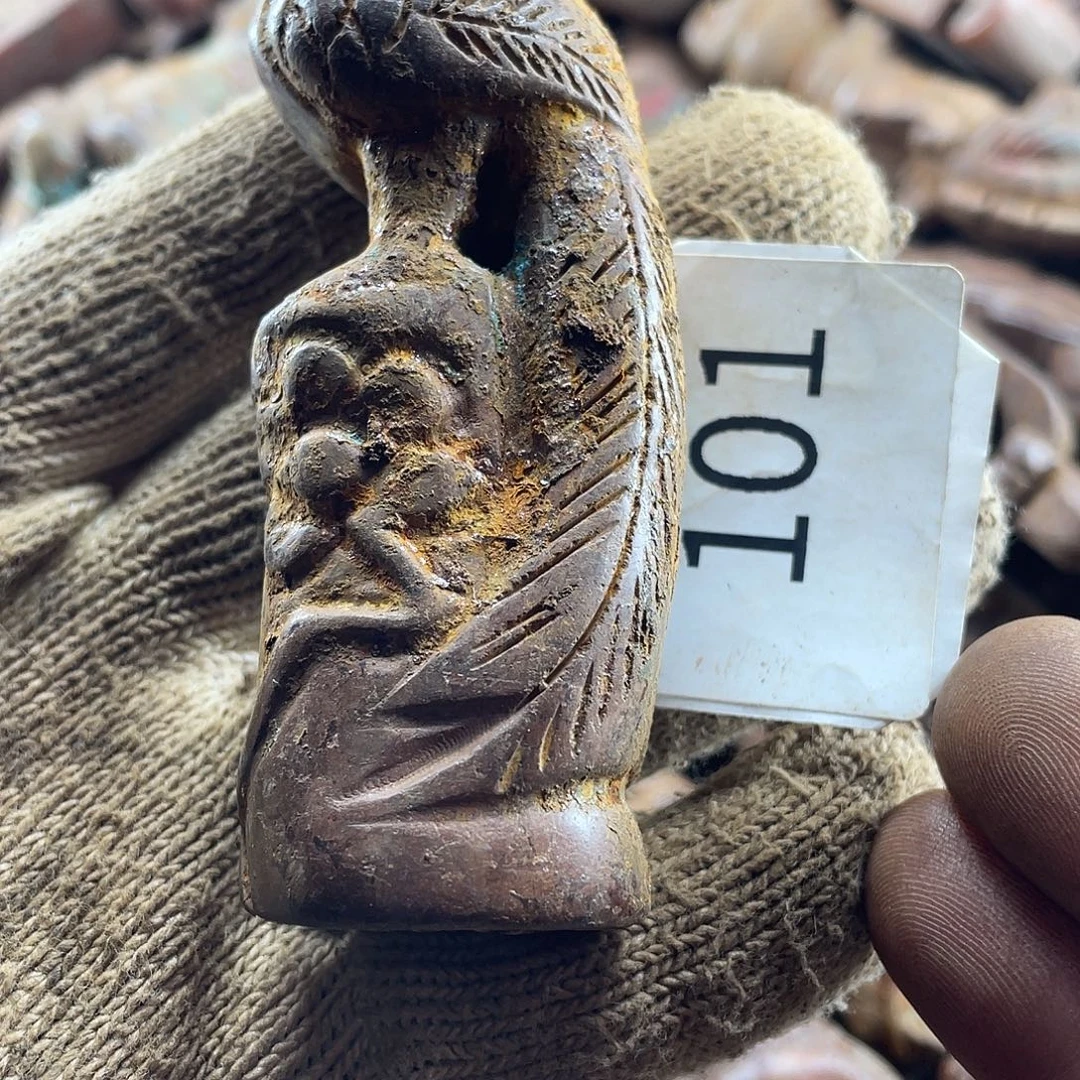 和田玉（糖玉）未镶嵌挂件