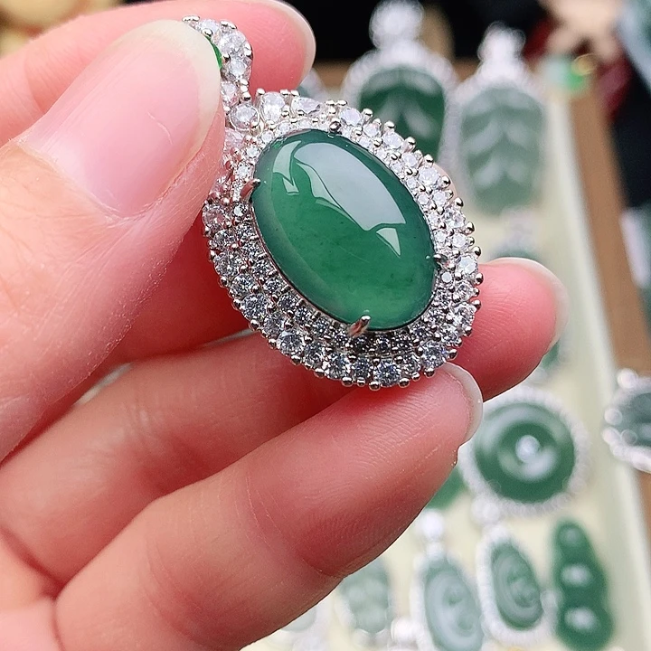 颈饰银S925镶嵌翡翠吊坠