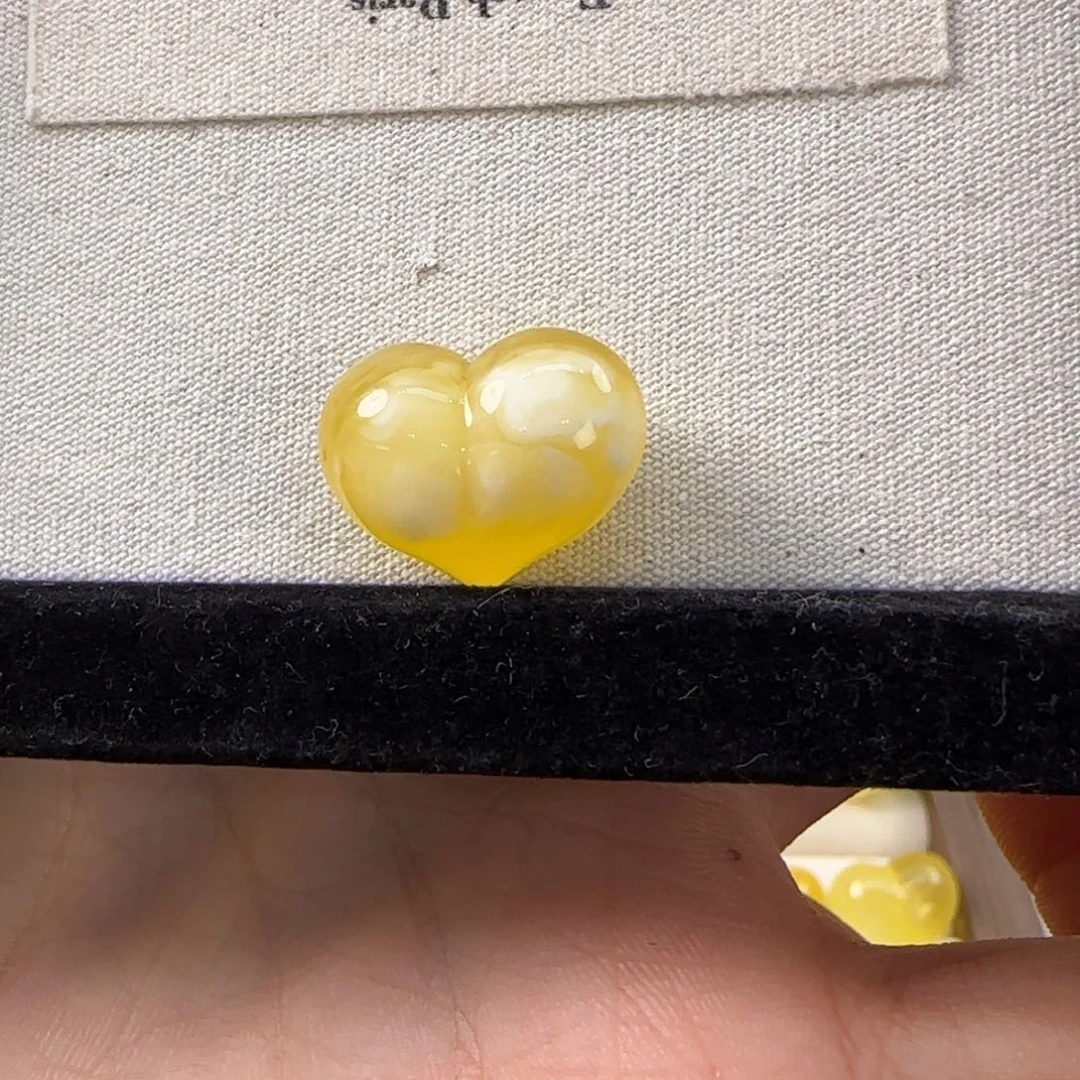 裸石琥珀未镶嵌琥珀