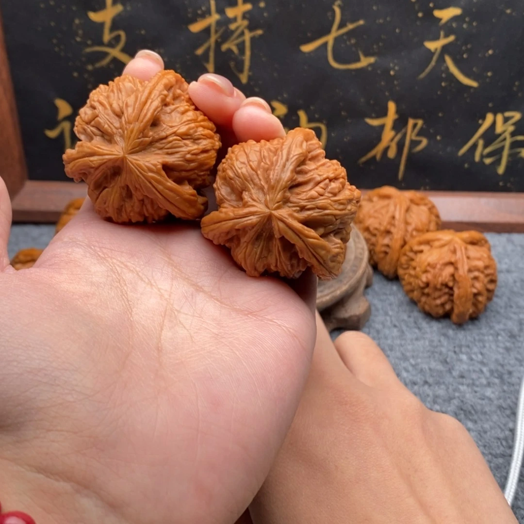 【闪购商品】吊坠文玩核桃小***总